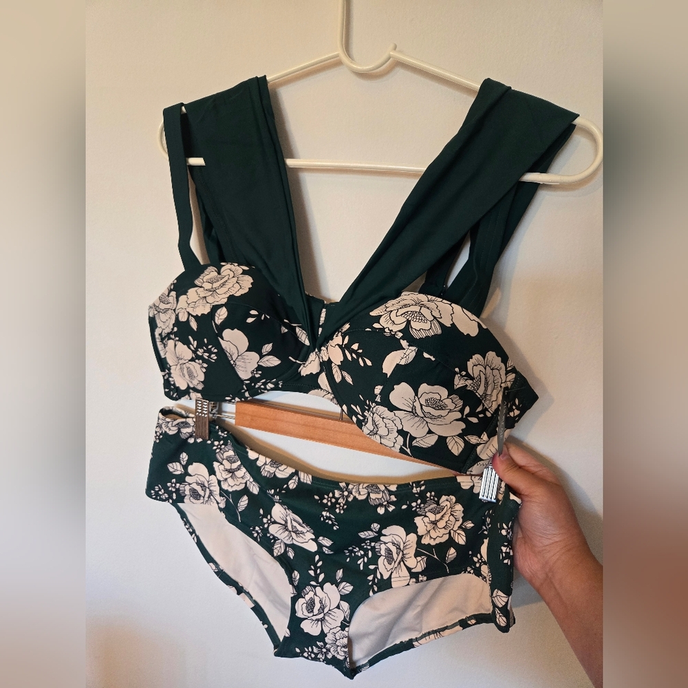 NWT Adore Me Dark Green/White Floral Bikini Set